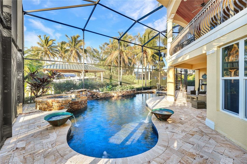 IMPERIAL SHORES - Residential