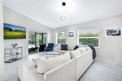 Photo of 596 105th AVE N, NAPLES, FL 34108 (MLS # 226021948)