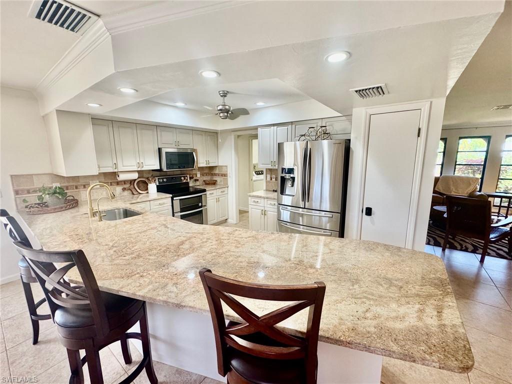 CAPE CORAL - Residential Lease