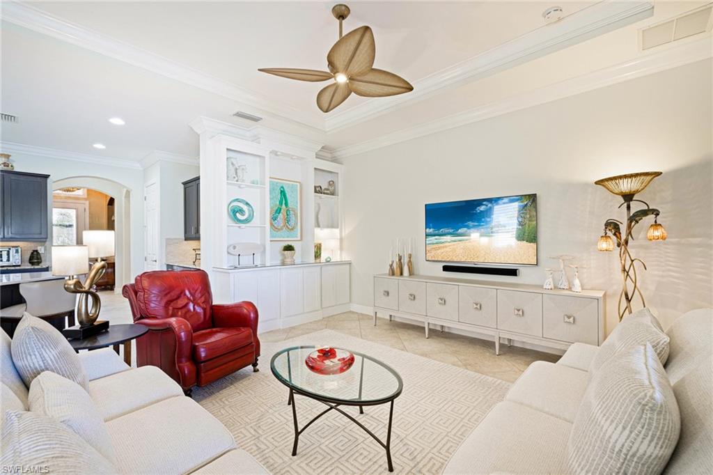 11614 Giulia DR