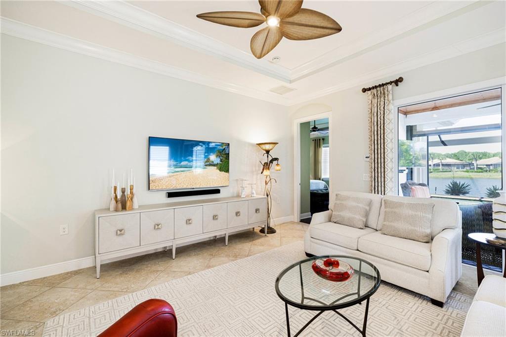 11614 Giulia DR