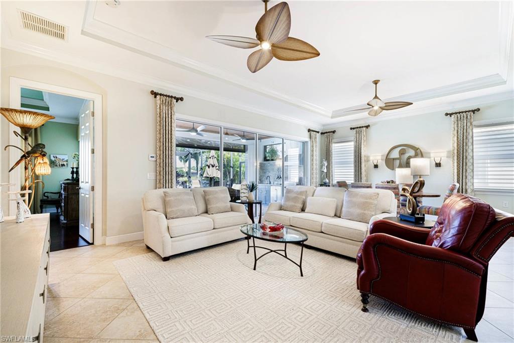 11614 Giulia DR