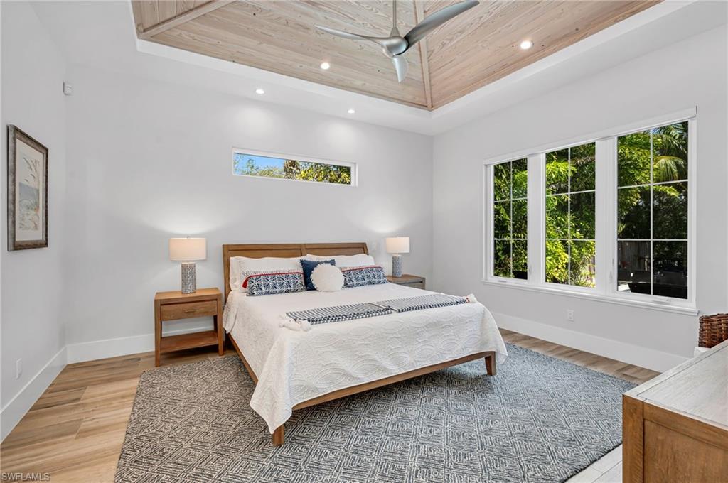 LAKE PARK - Residential