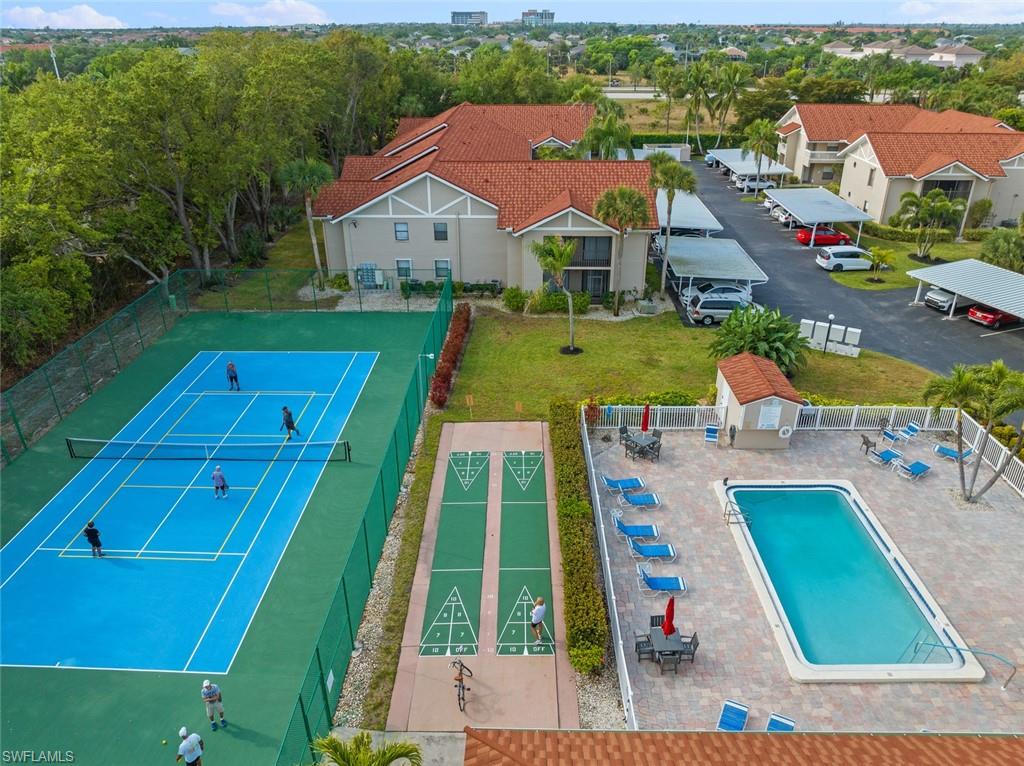 VILLAGES - Residential