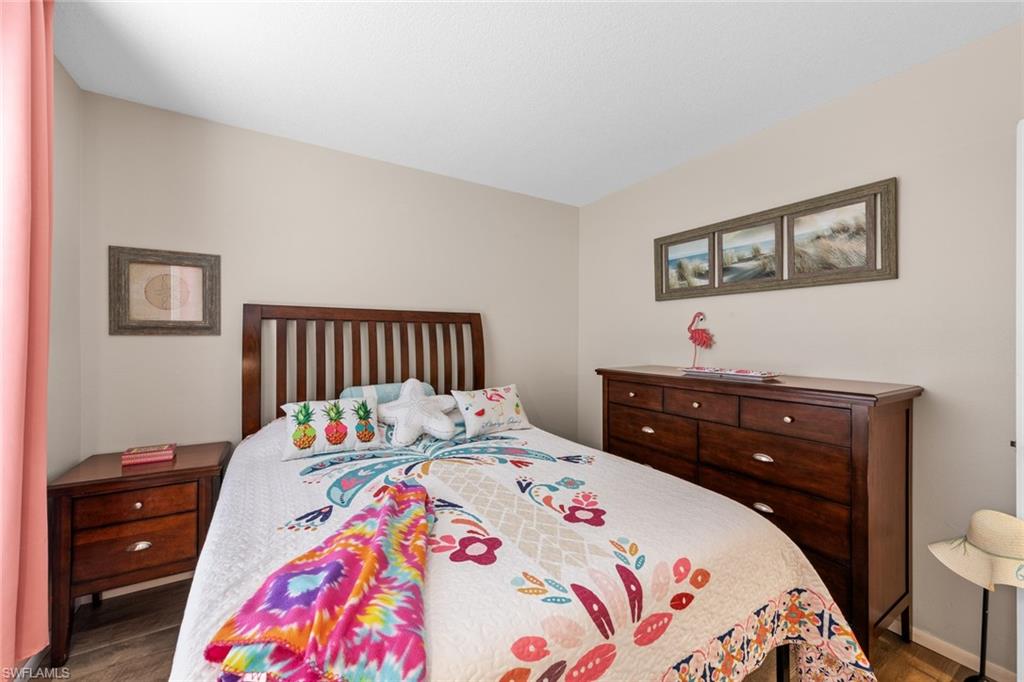 VILLAGES - Residential