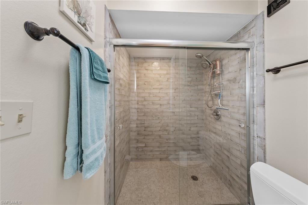 VILLAGES - Residential