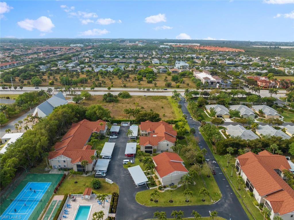 VILLAGES - Residential