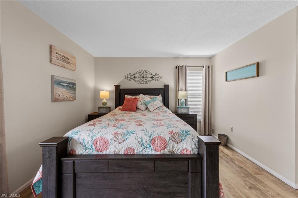 VILLAGES - Residential