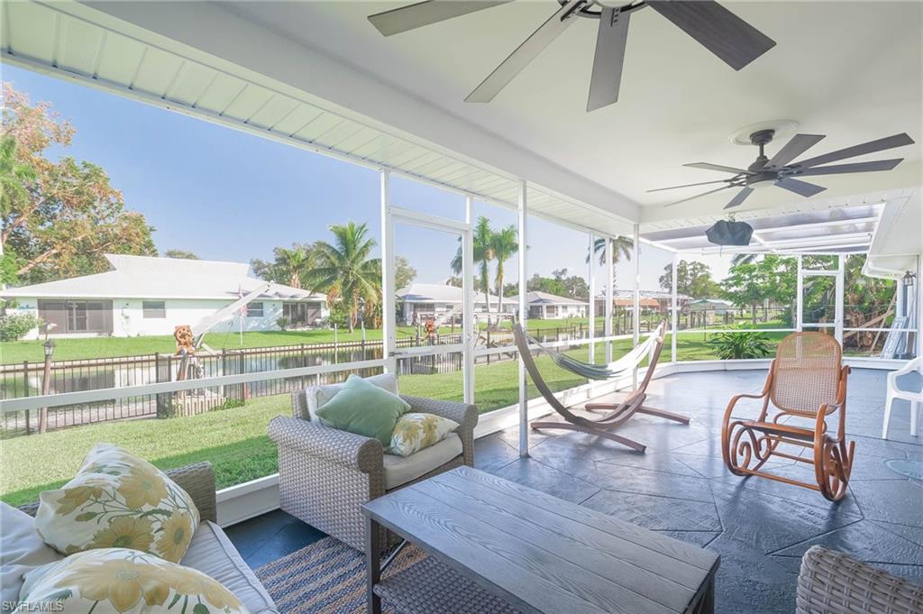 PARADISE SHORES - Residential