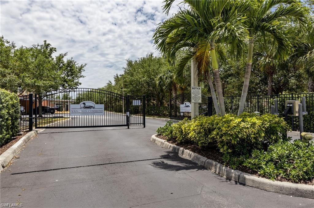 VAN LOON COMMONS - Residential Lease