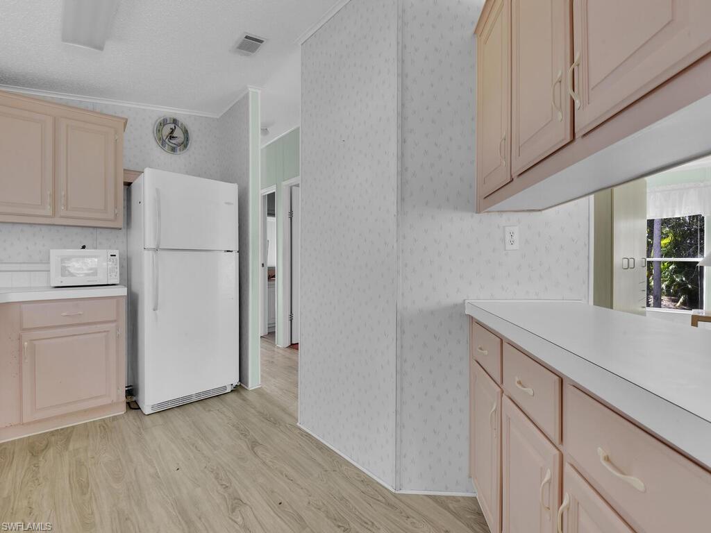 RIVERWOOD - Residential