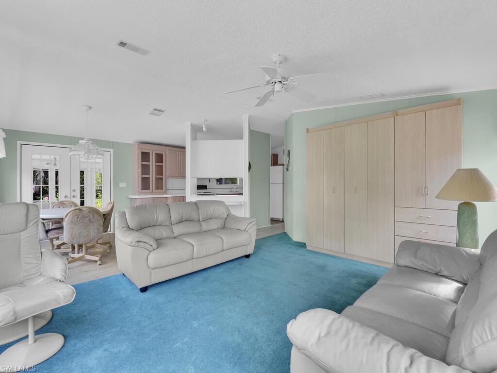 RIVERWOOD - Residential