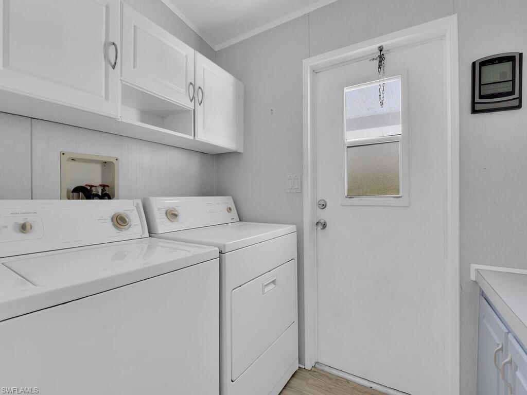 RIVERWOOD - Residential