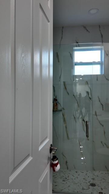 900 BUILDING - Residential