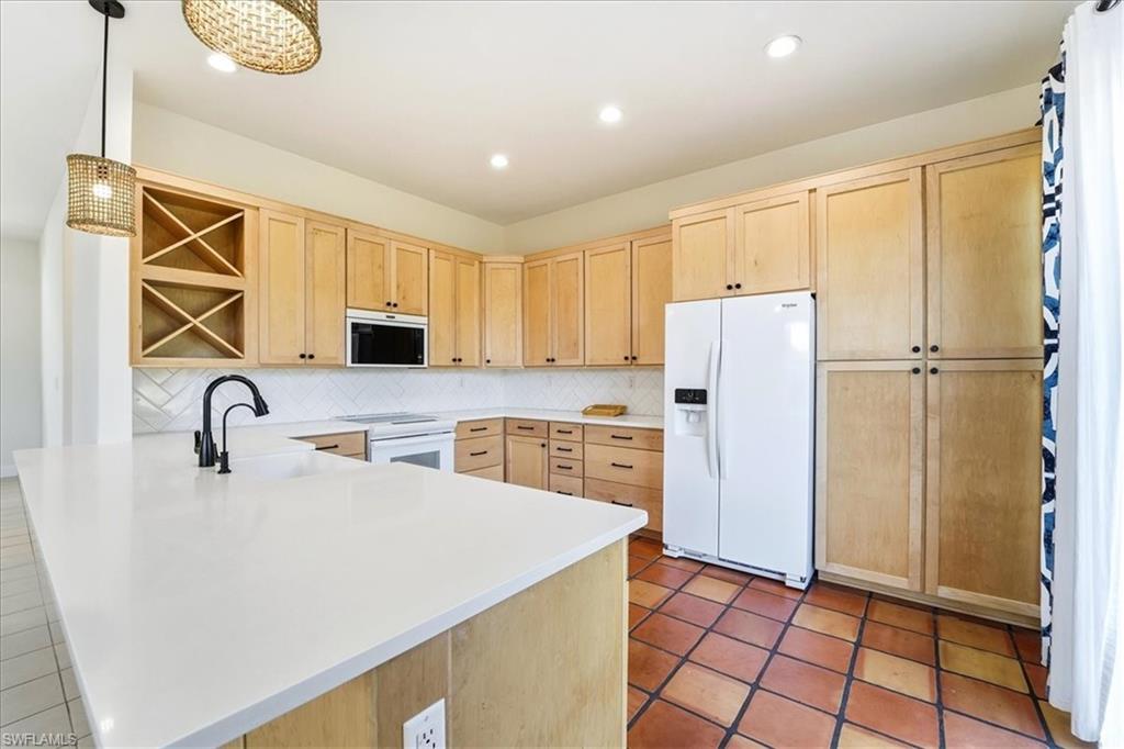 COQUINA AT MAPLE RIDGE - Residential