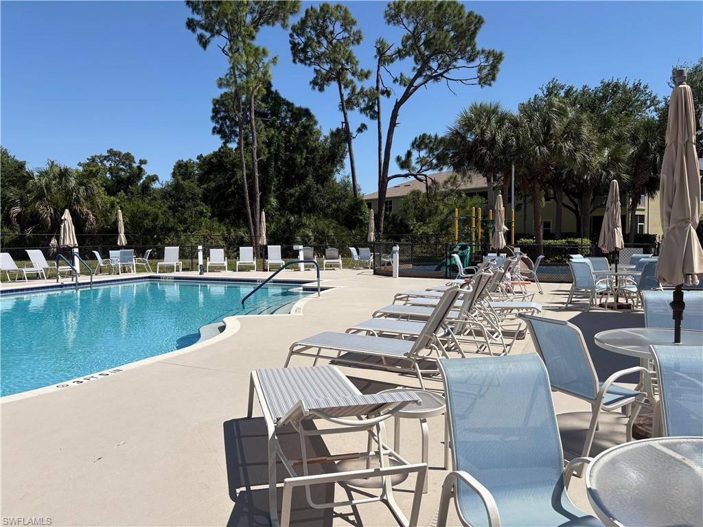 CALUSA PALMS III - Residential