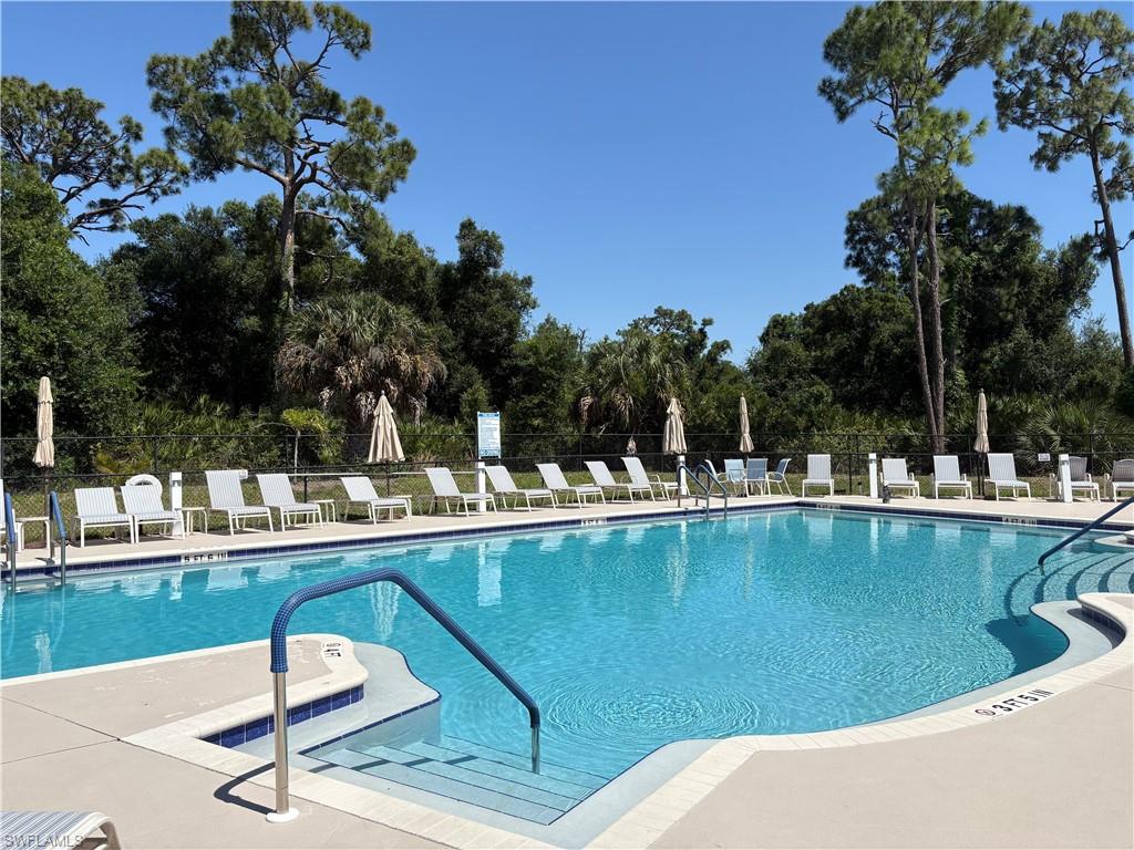 CALUSA PALMS III - Residential
