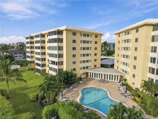 3410 GULF SHORE BLVD N APT 304, NAPLES, FL 34103 - Image cbb400db7f1cea48e43df241ba7f0f2d/3903307311