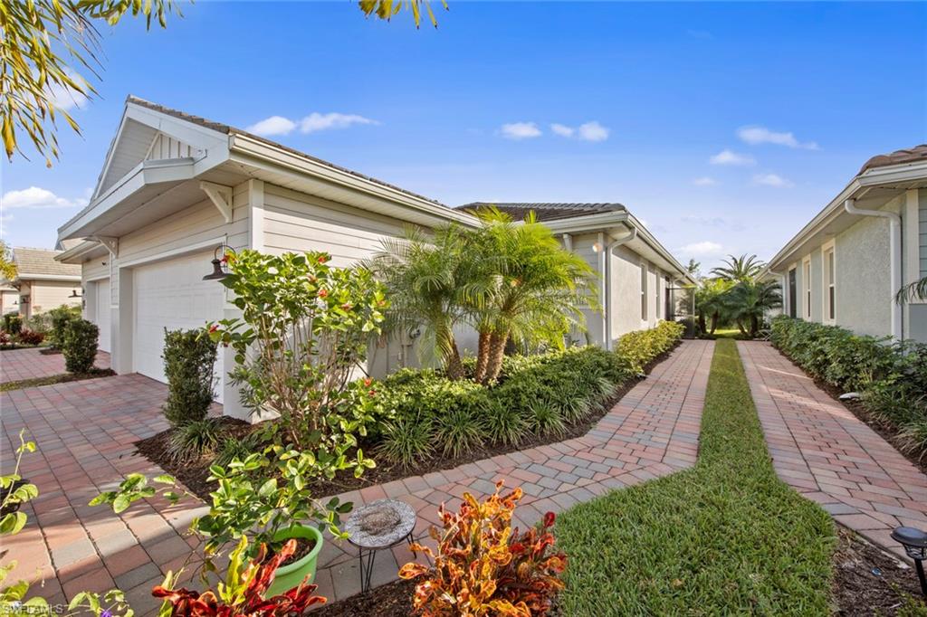 CORAL HARBOR - Residential