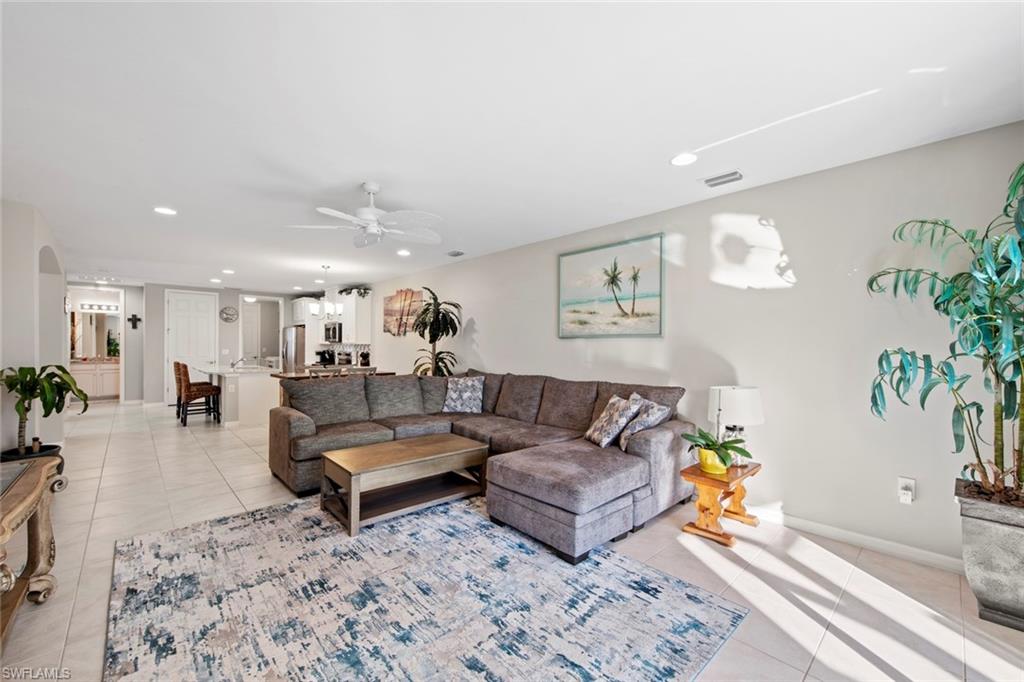 CORAL HARBOR - Residential