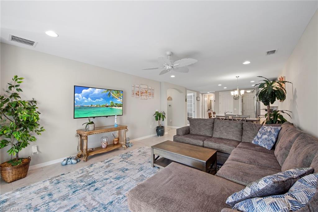 CORAL HARBOR - Residential