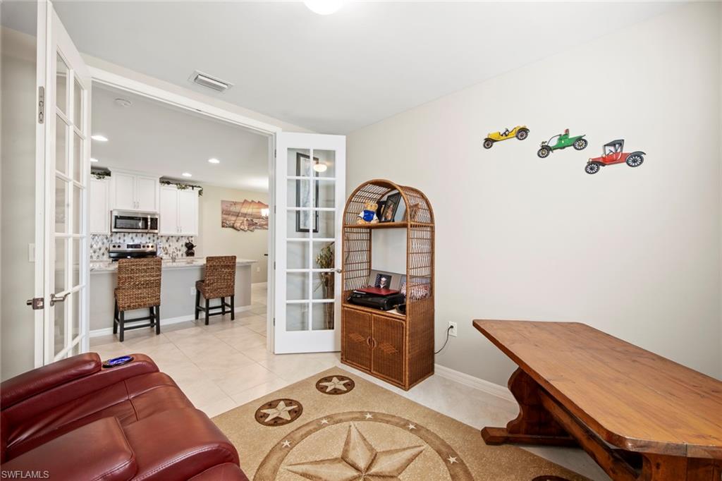 CORAL HARBOR - Residential