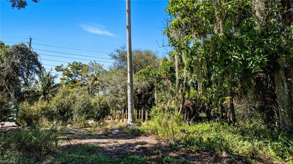 OAKLAND PARK TRAILER SITES - Land