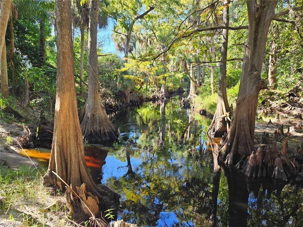 OAKLAND PARK TRAILER SITES - Land