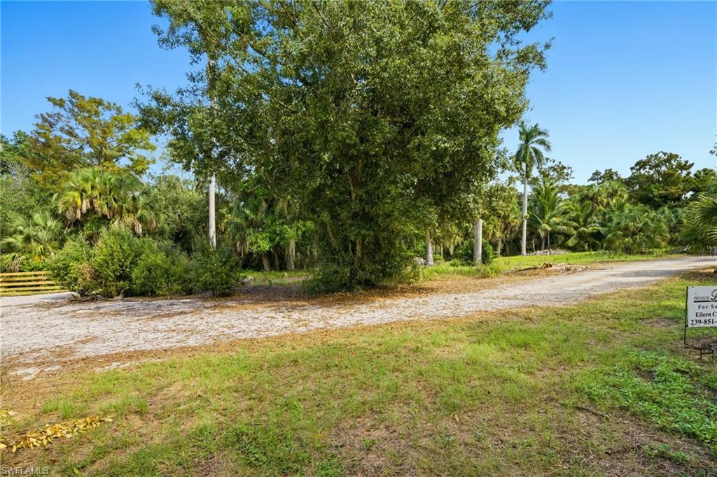OAKLAND PARK TRAILER SITES - Land