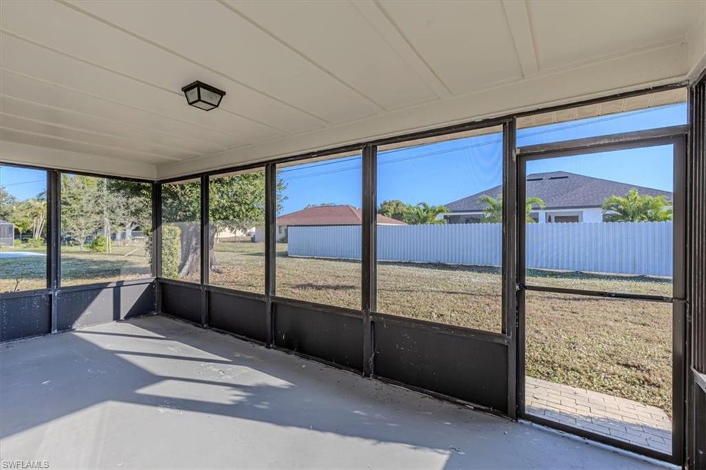 CAPE CORAL - Residential