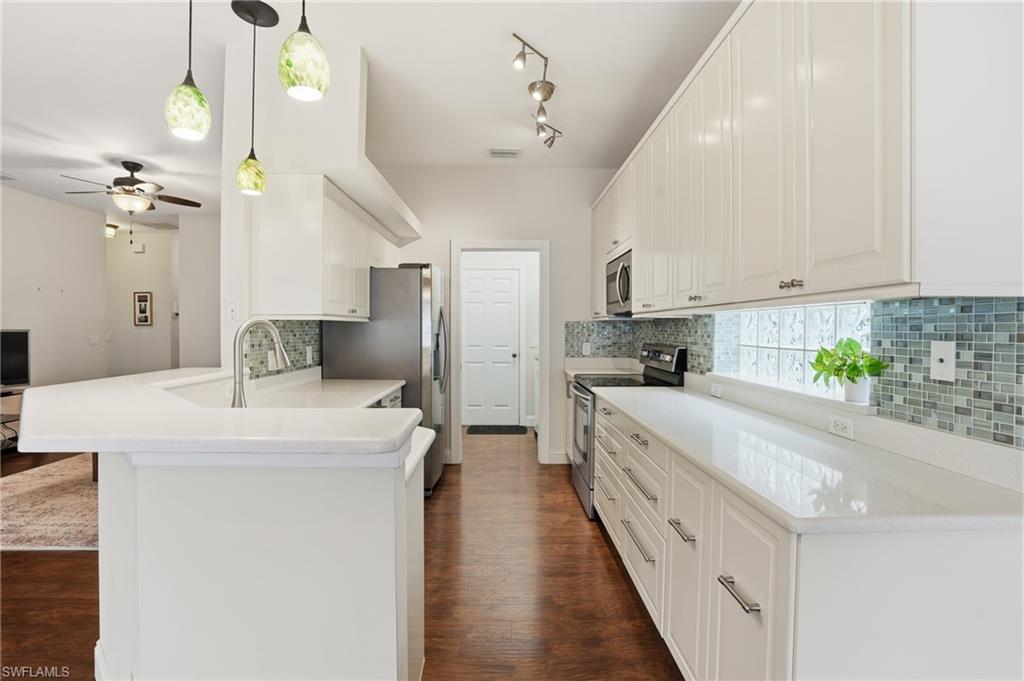 ISLAND CLUB AT CORKSCREW - Residential