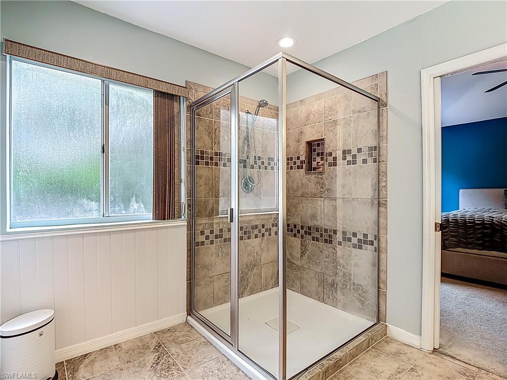 COLONNADE AT FORUM - Residential