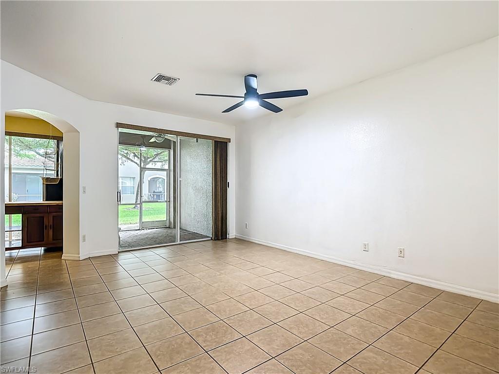 COLONNADE AT FORUM - Residential