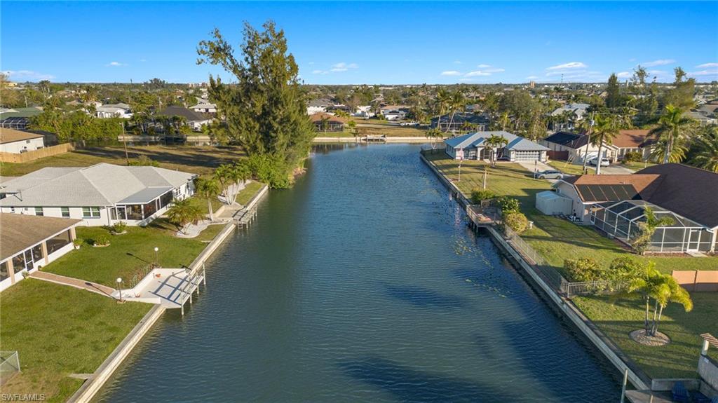 CAPE CORAL - Land