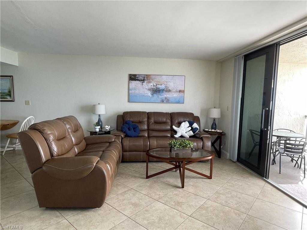 SEA WINDS OF MARCO - Residential