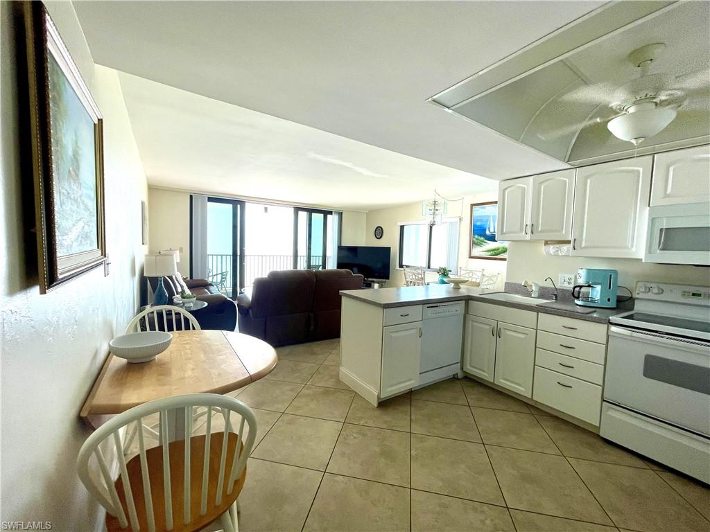 SEA WINDS OF MARCO - Residential