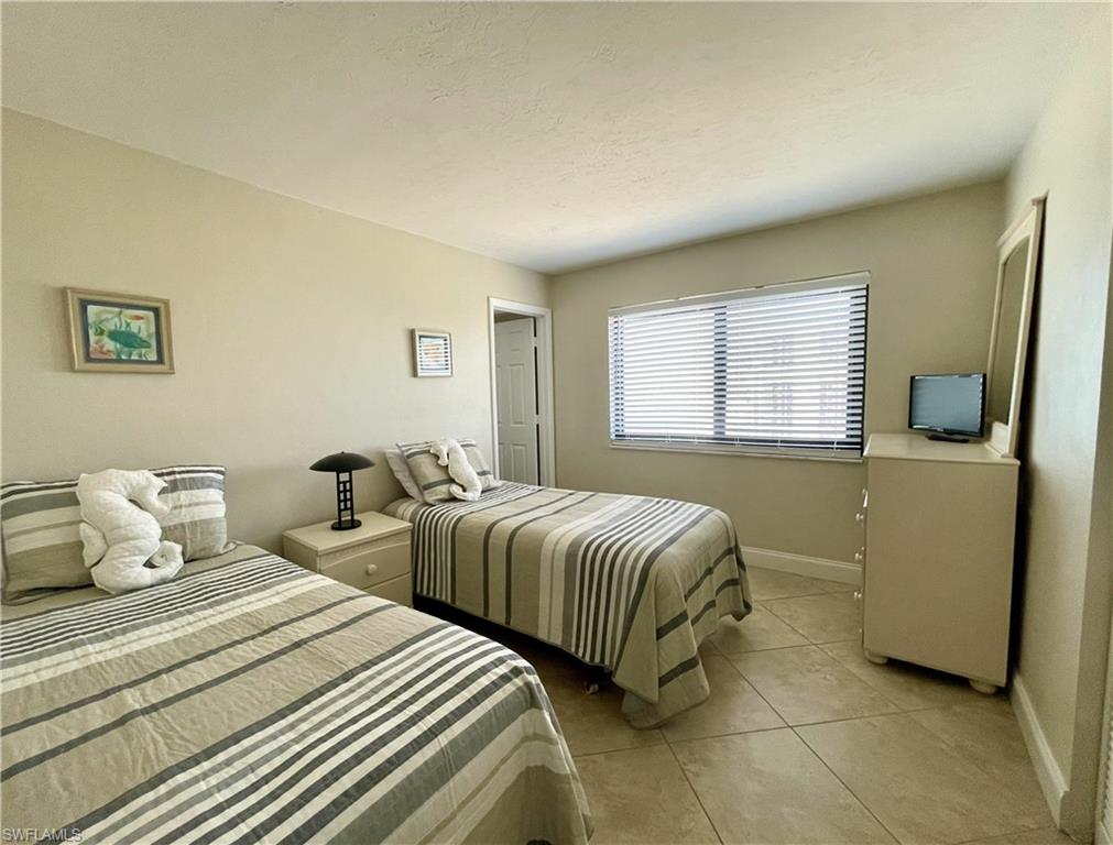 SEA WINDS OF MARCO - Residential