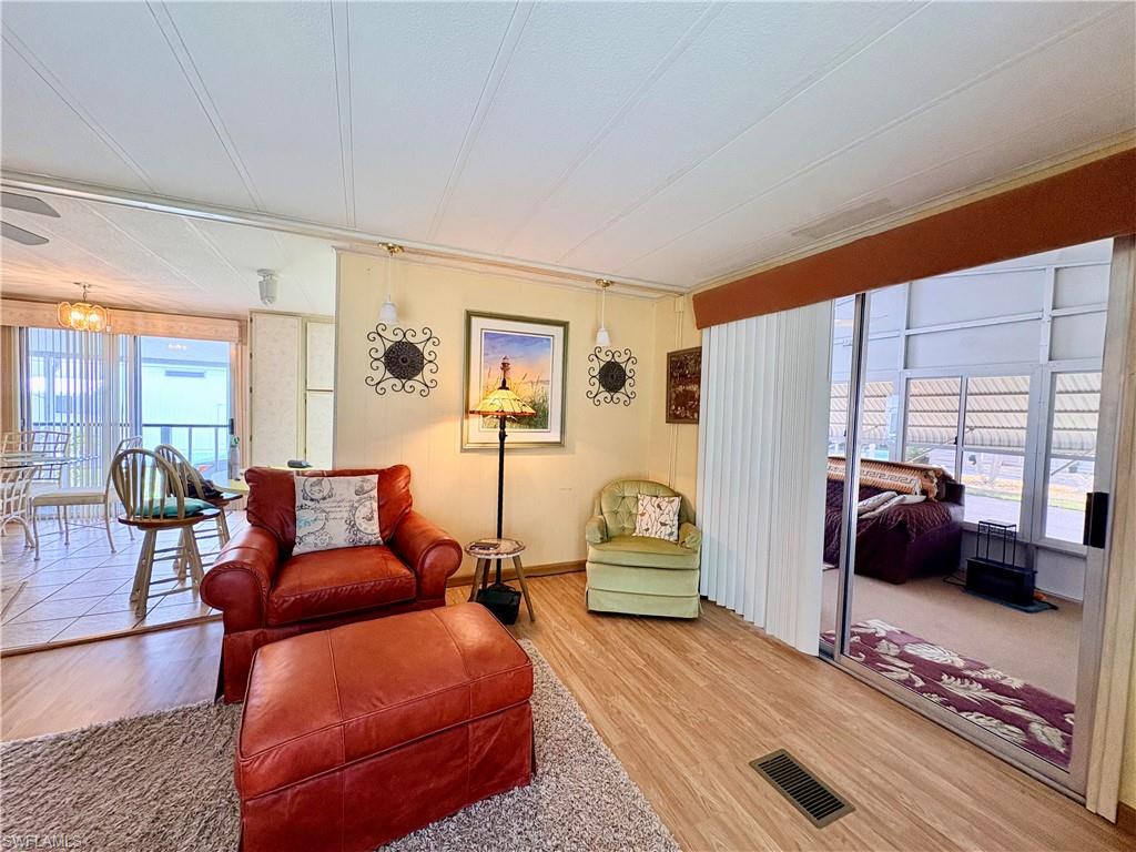 LAKE ARROWHEAD MOB VILLAGE - Residential