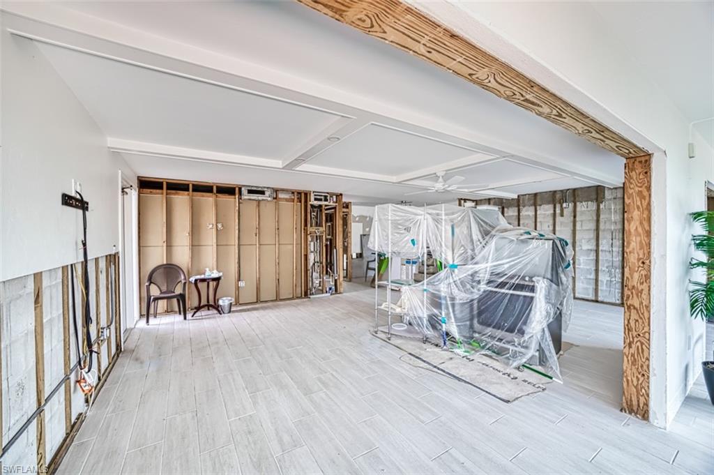 SUNSET SOUTH CONDO - Residential