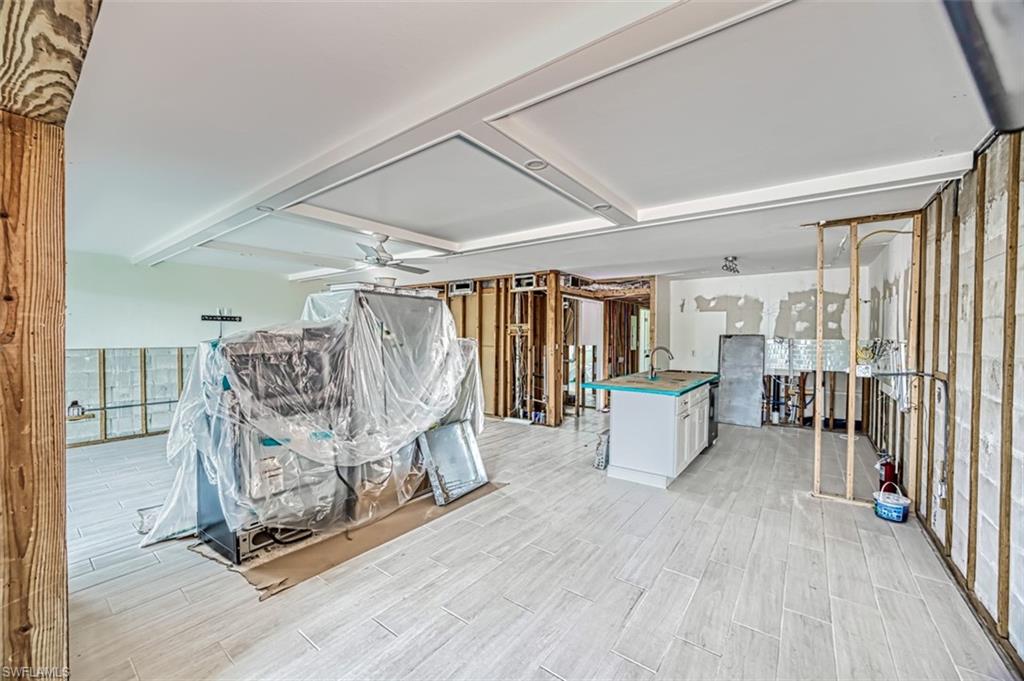 SUNSET SOUTH CONDO - Residential