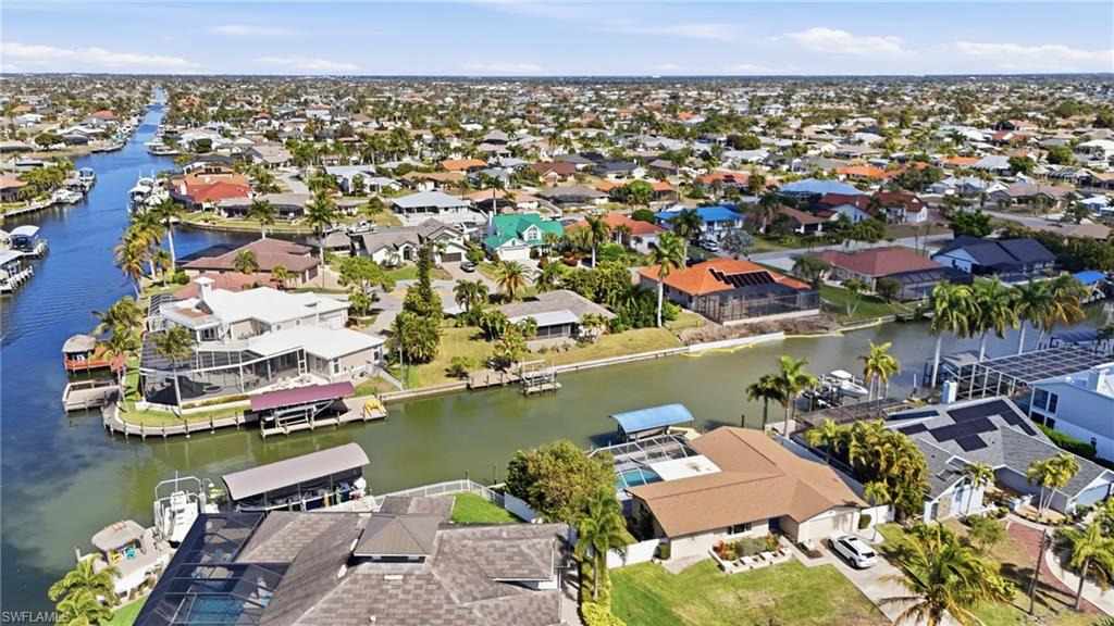 CAPE CORAL - Land