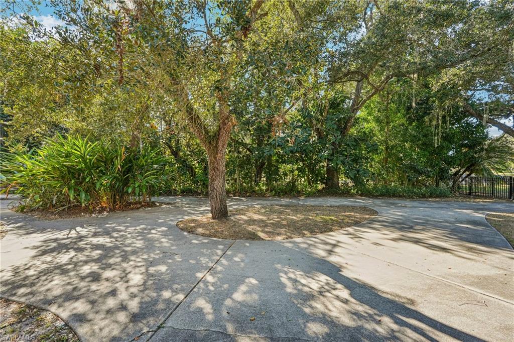 DAUGHTREYS CREEK - Residential