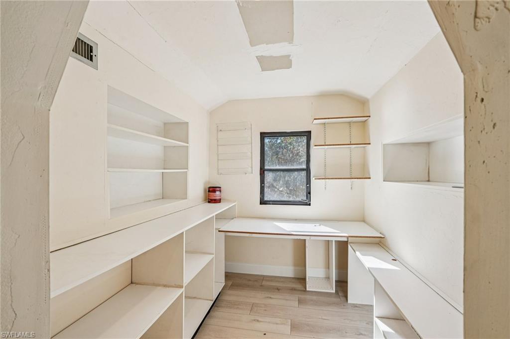 DAUGHTREYS CREEK - Residential