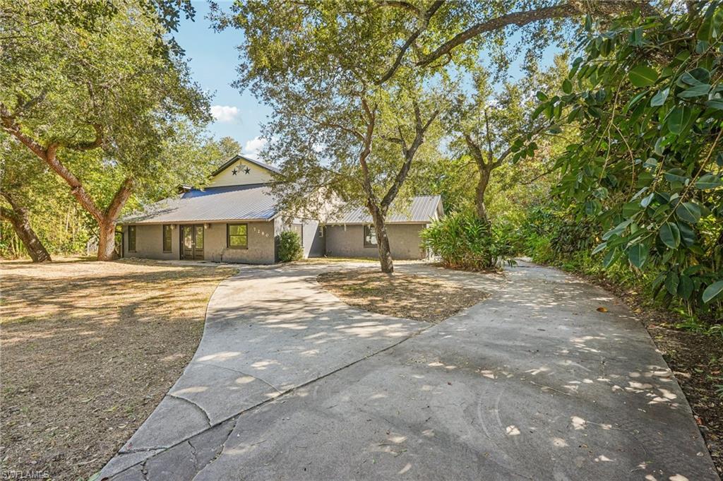 DAUGHTREYS CREEK - Residential