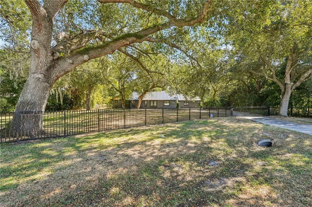 DAUGHTREYS CREEK - Residential