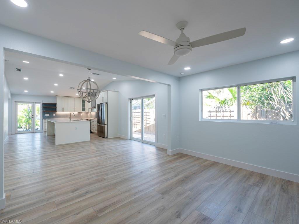 SANIBEL HIGHLANDS - Residential