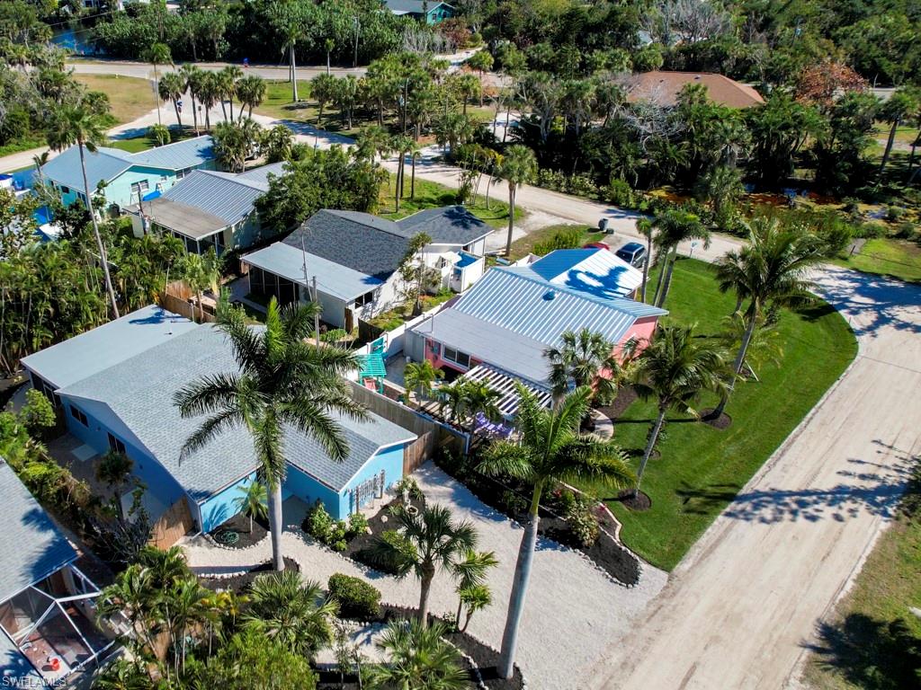 SANIBEL HIGHLANDS - Residential