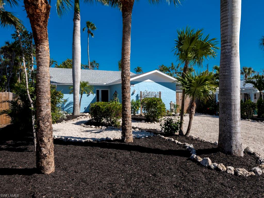 SANIBEL HIGHLANDS - Residential