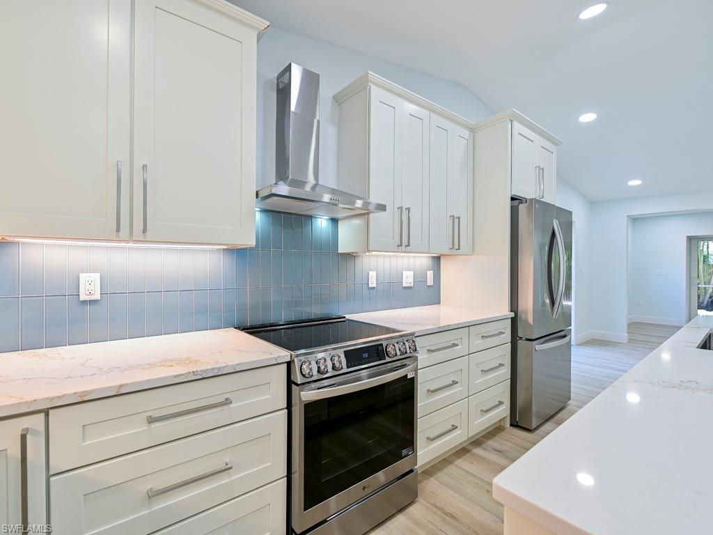 SANIBEL HIGHLANDS - Residential