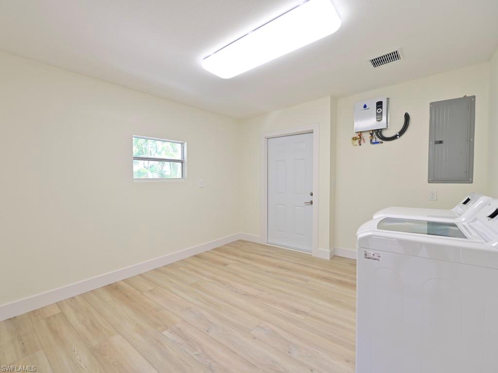 SANIBEL HIGHLANDS - Residential